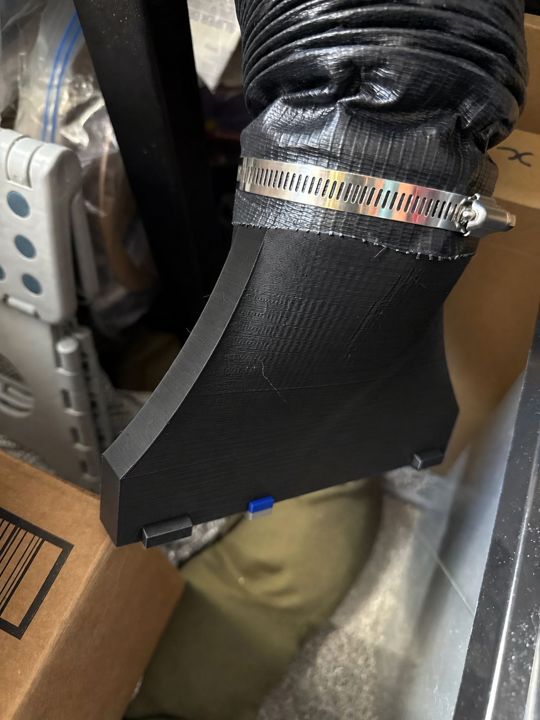 Adaptador para Duto/Mangueira de Ventilação – Saída Retangular para Redonda